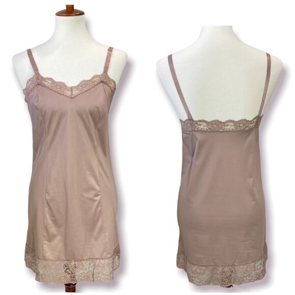 Vintage Maidenform Nylon Full Slip Size 32 - Picture 2 of 10